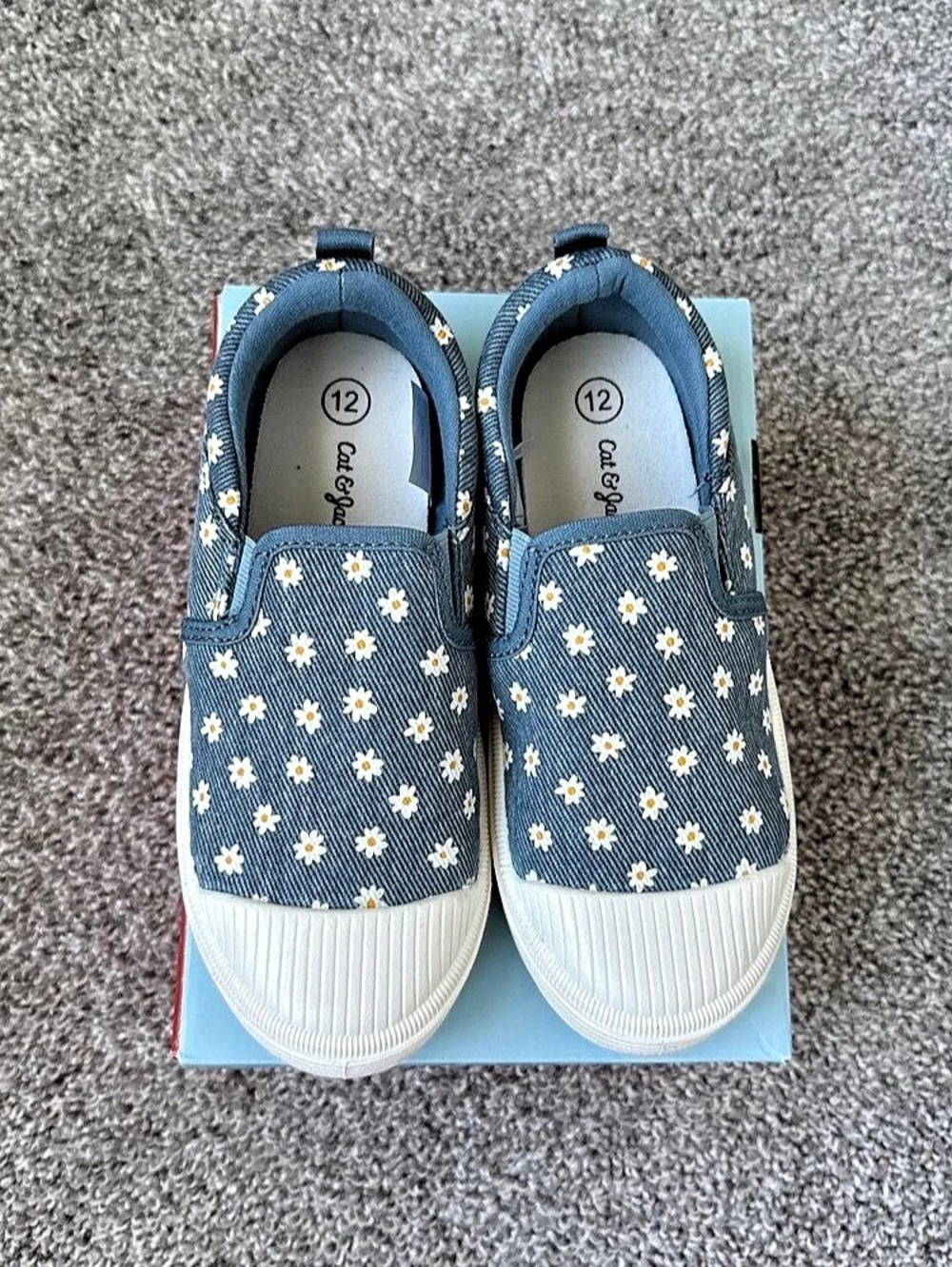Cat & Jack Blue Daisy Print Canvas Slip-On Sneakers Girls Floral Slip-On